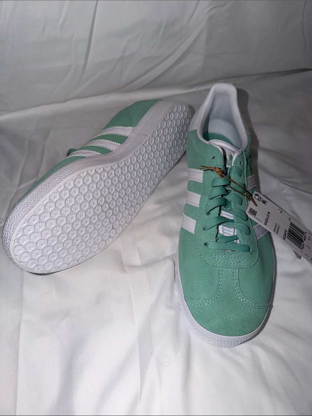 🦋Adidas Women’s Gazelle Shoes in Mint Green